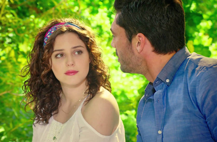 ما هي قصة المسلسل التركي “علاقات معقدة”؟