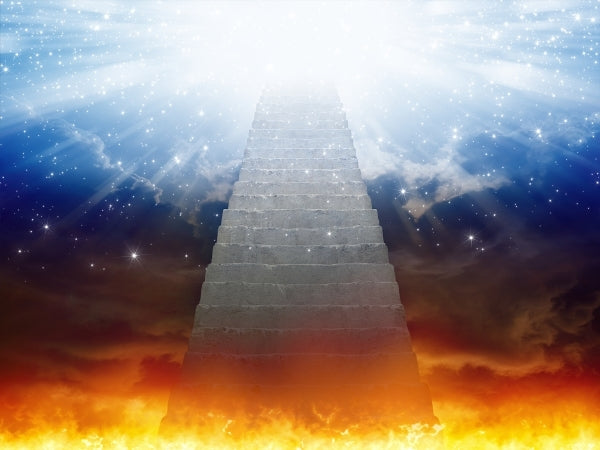 ماذا يخبّئ لك حلم الجنة والنار من تفسيرات؟