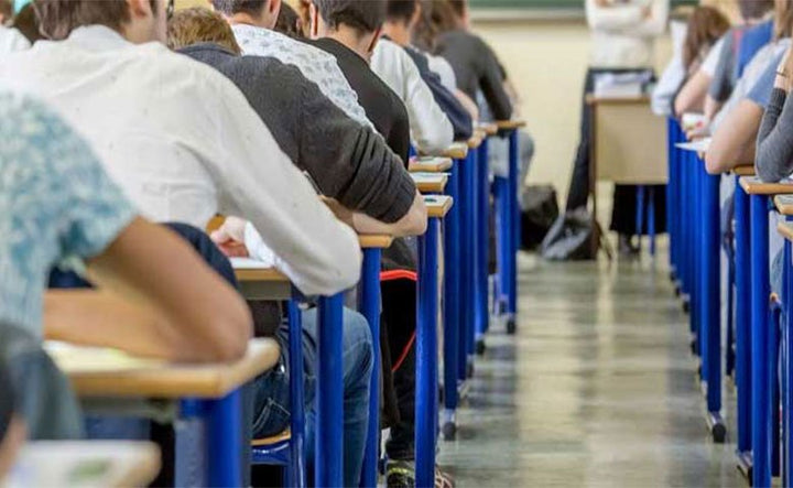 فاجعة مأساوية… الطالبة صفاء أنهت حياتها بعد ضبطها بحالة غشّ بإمتحانات البكالوريا في المغرب!