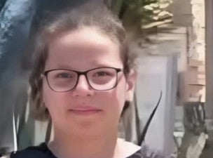 “تلاميذ فشلوا في مجاراتها دراسياً فكسروها نفسياً”… طفلة تونسية تنهي حياتها بسبب التنمر بسبب فقرها!