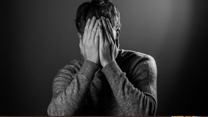 لن تصدقوا القصّة… رجل دخل السجن هرباً من مشاكل زوجته!