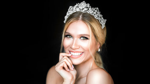 مجموعة تيجان عرايس ستجعلكِ أميرة في حفل زفافكِ!